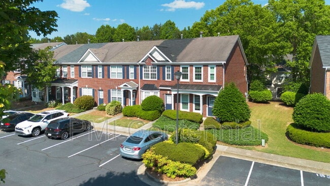 Building Photo - 1528 Cove Creek Cir