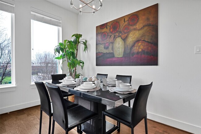 Building Photo - 2916 Cline St