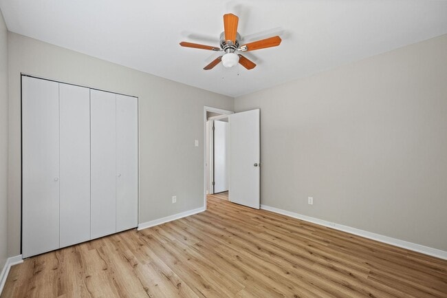 Building Photo - Completely Renovated 4 Bedroom/2 Bath Property off of Staples Mill Rd.! ****Available Beginning o...