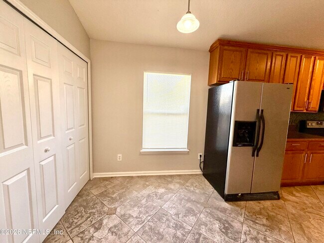 Building Photo - 1701 Covington Ln