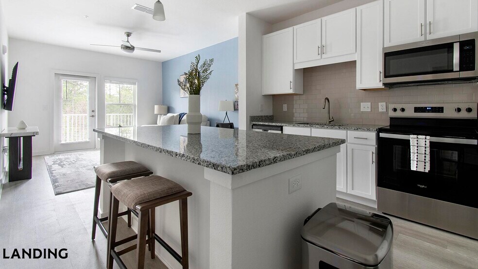 Building Photo - 12525 Tibbets Ln