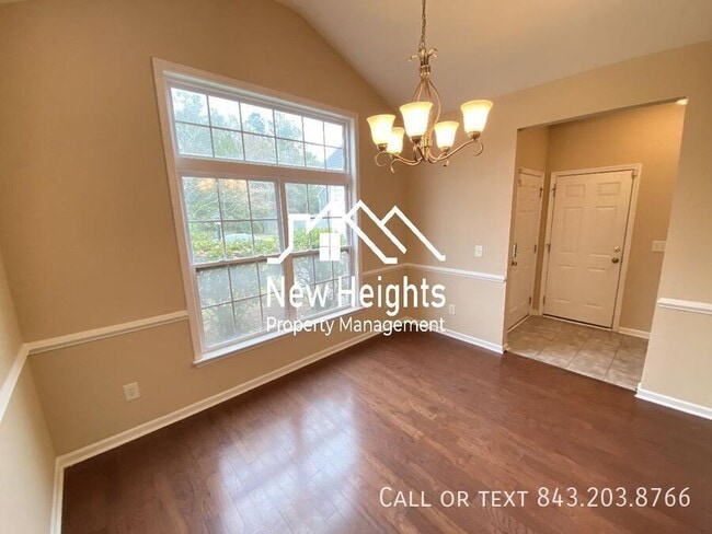 Building Photo - 8207 Ronda Dr