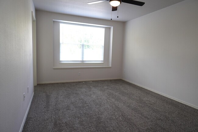 Building Photo - 7527 W Lamplighter St