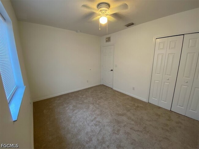 Building Photo - 9634 Roundstone Cir