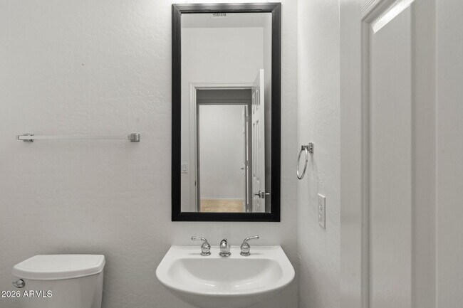 Building Photo - 7803 E Nestling Way