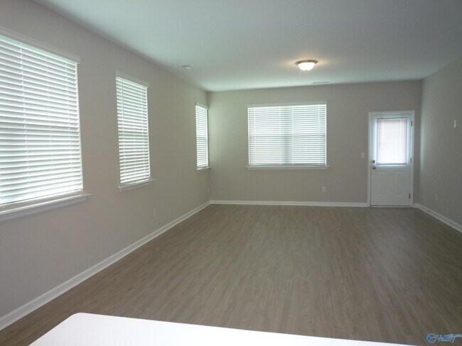 Building Photo - 12541 Buck Rd