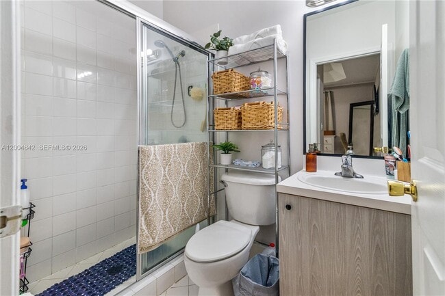 Building Photo - 1420 NE 33rd Ave