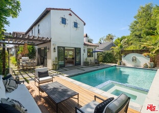Building Photo - 538 N Sierra Bonita Ave