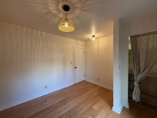 Building Photo - Monroe Four Bedroom on Acreage - Rare Find!