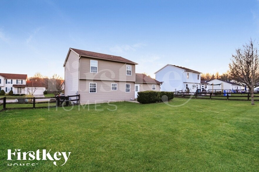 Building Photo - 410 Meadow Springs Dr