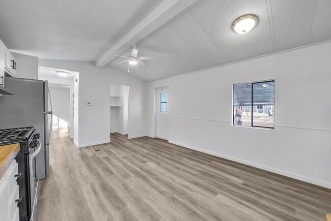 Building Photo - 22450 Norris Ln