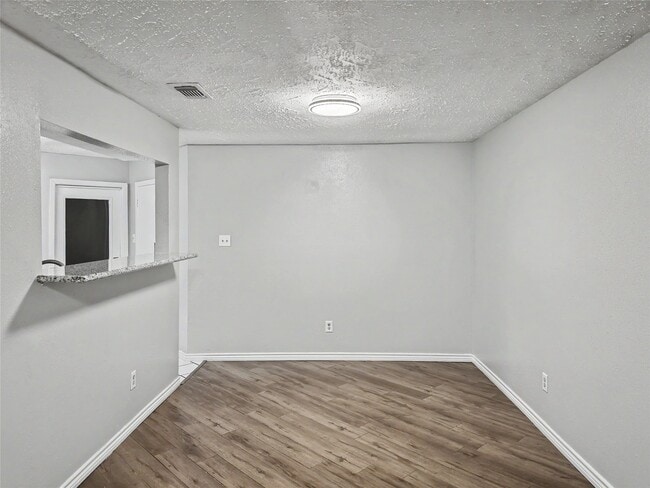 Building Photo - 4211 Falcon Meadow Dr