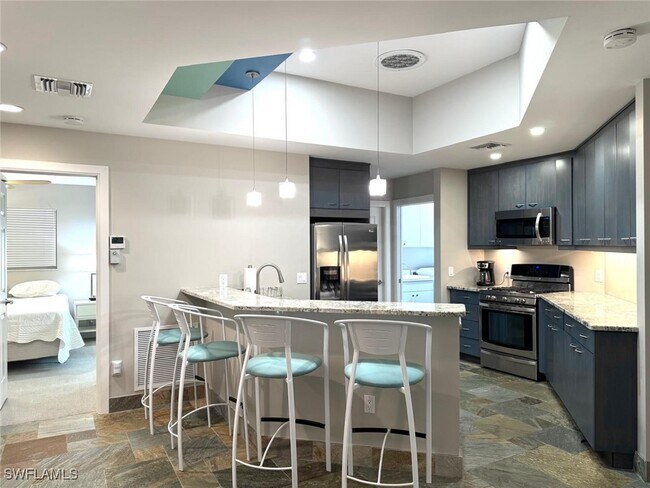 Building Photo - 668 95th Ave N