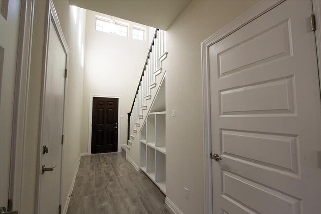 Building Photo - 17004 Alturas Ave