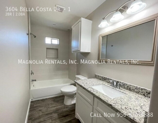 Building Photo - 3604 Bella Costa Dr