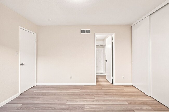 Building Photo - 6741 Altiplano Way