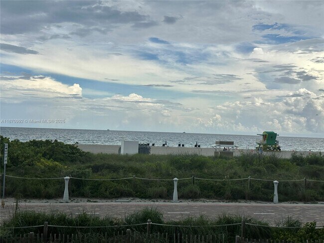 Building Photo - 401 Ocean Dr