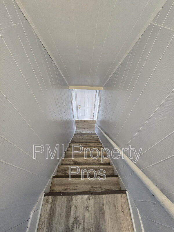 Building Photo - 2509 N Buffum St