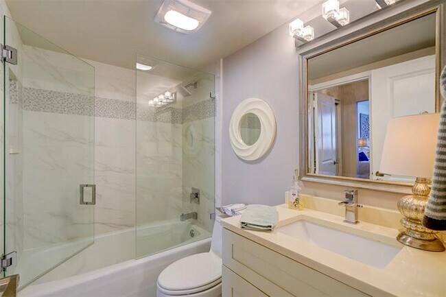 Building Photo - 5480 N Ocean Dr