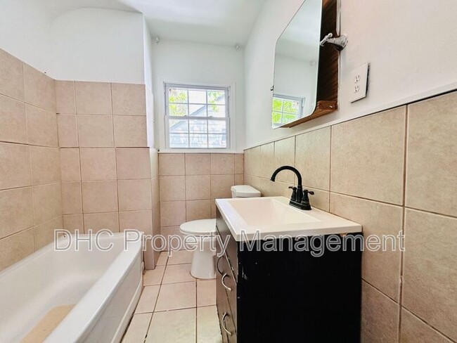 Building Photo - 1257 Lorenzo Dr SW