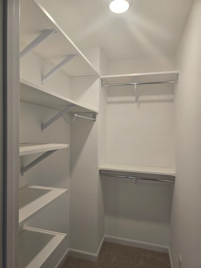 Building Photo - 502 Apple Orchard Lane