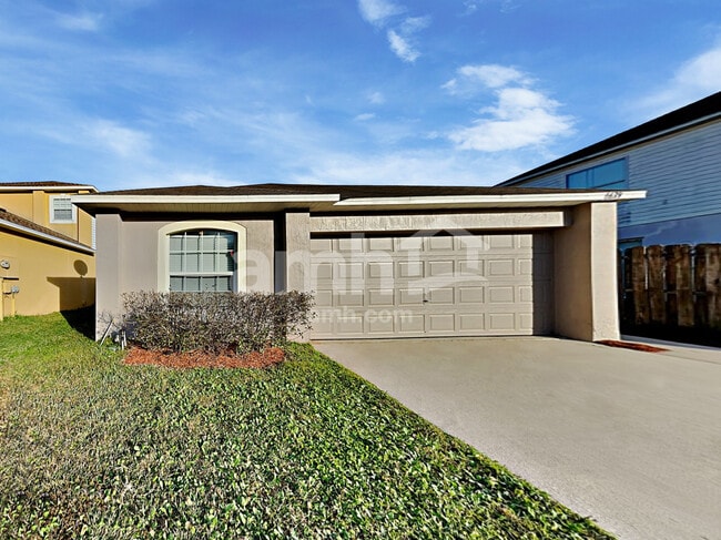 Building Photo - 6679 Gentle Oaks Dr W