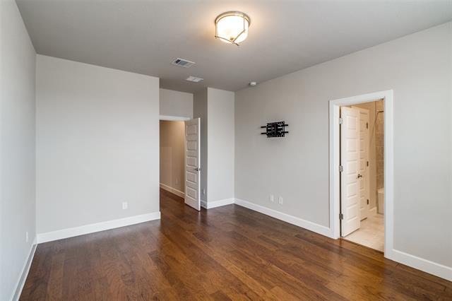 Building Photo - 8218 Laflin Ln