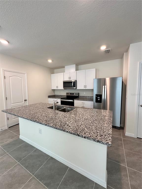 Building Photo - 1767 McCoy Ln