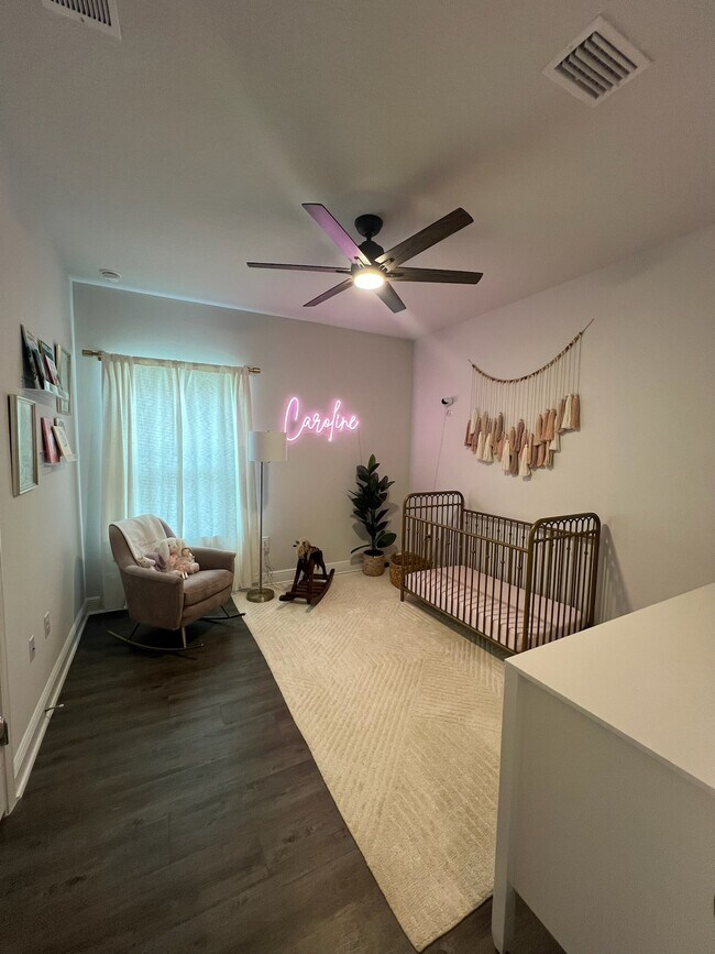 Building Photo - 8026 Burnside Lp