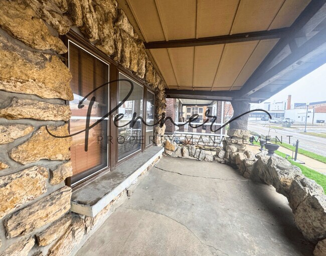 Building Photo - 127 E Kansas Ave