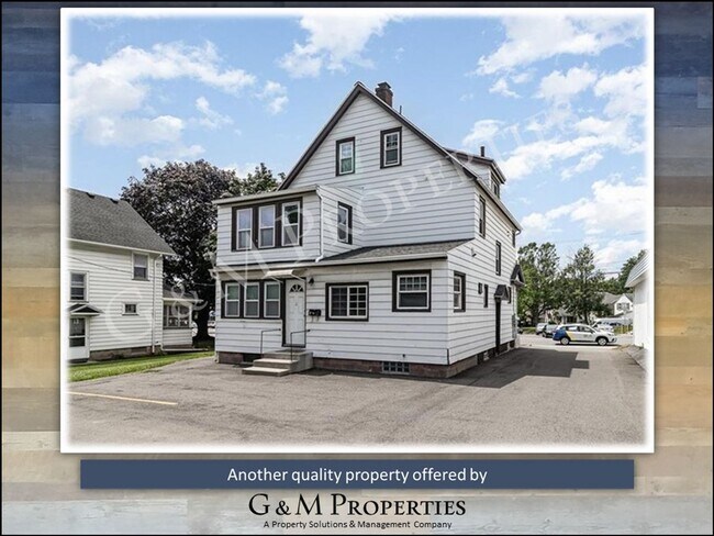 Building Photo - 1570 Mt Hope Ave