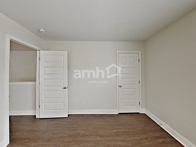 Building Photo - 5318 Tupelo St