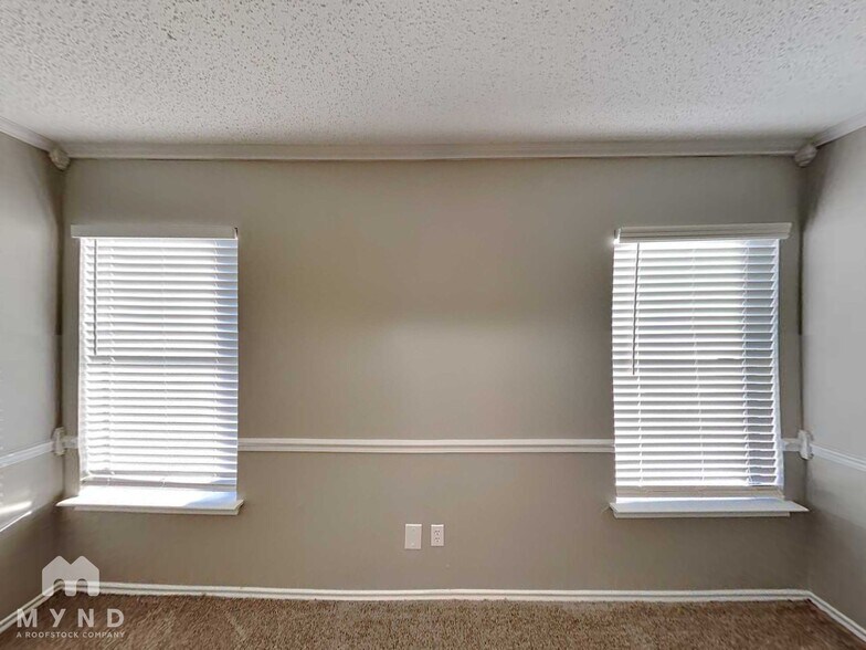 Building Photo - 9703 Cameron Creek