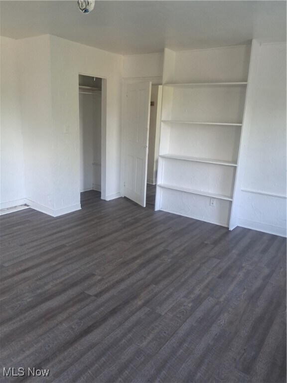 Building Photo - 5466 S Ridge Rd