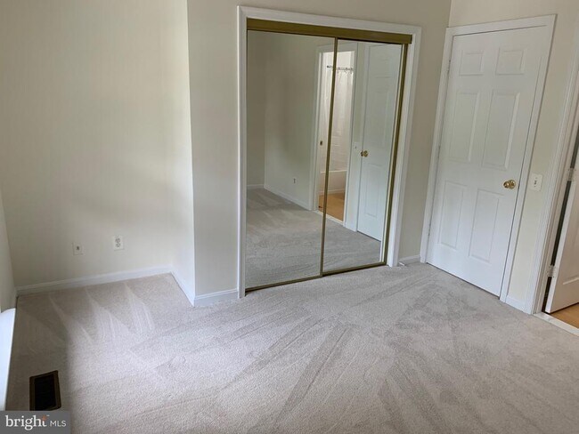 Building Photo - 12731 Fair Crest Ct