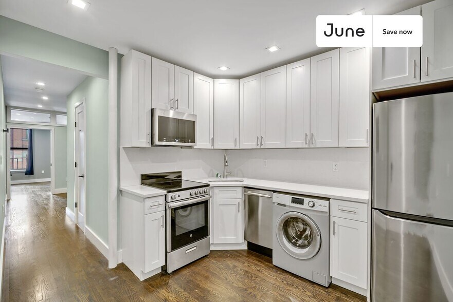 Building Photo - 1675 Lexington Ave