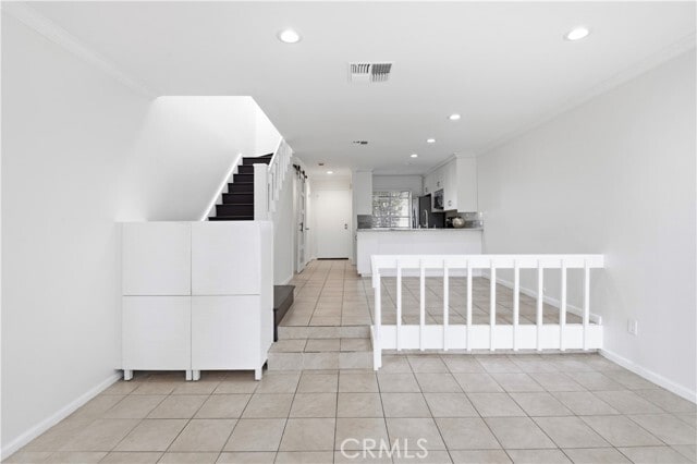 Building Photo - 252 Pineview