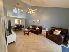 Building Photo - 216 Madison Ave