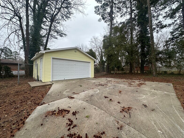 Building Photo - 1316 Kentucky St