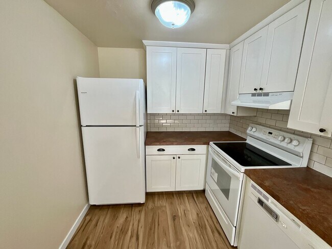Building Photo - 7705 Timber Hill Dr