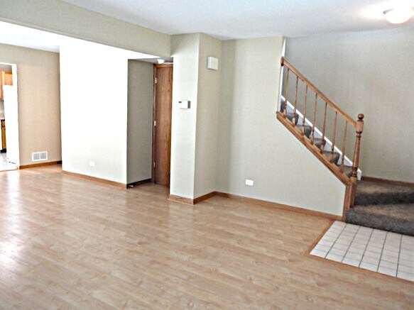 Building Photo - 775 Highview Ct