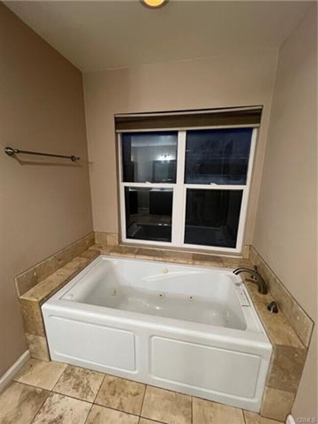 Building Photo - Stunning Pool Home in Menifee with Three-C...