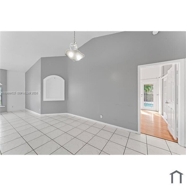 Building Photo - 2269 N Rock Island Rd