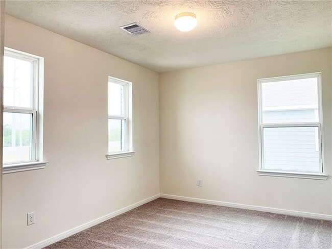 Building Photo - 1215 Painted Bunting Dr