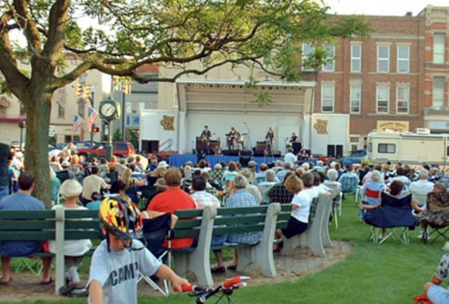 Building Photo - Welcome Home to Your Charming 1-Bedroom Apartment in Troy!