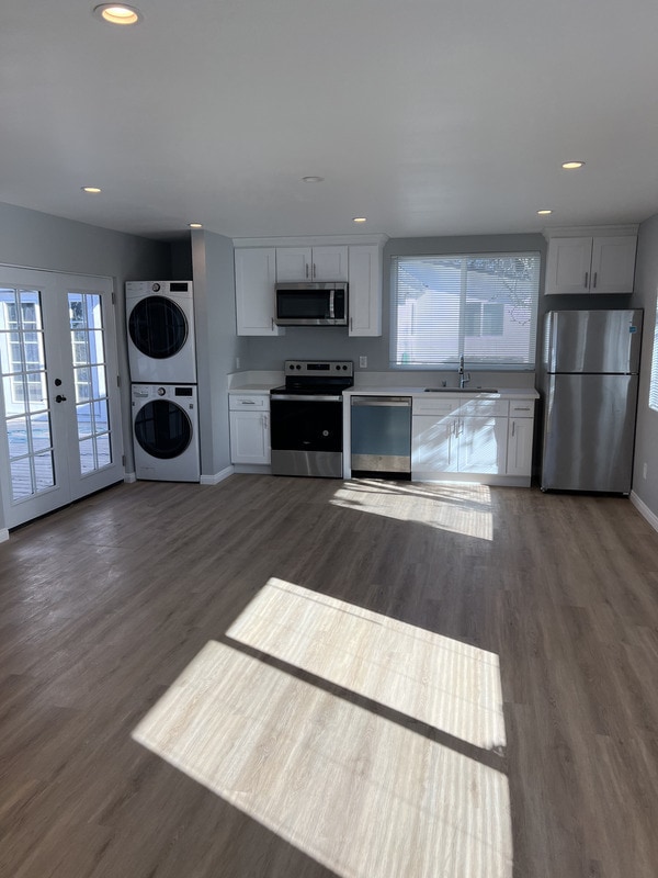 Building Photo - 622 N Cambridge St