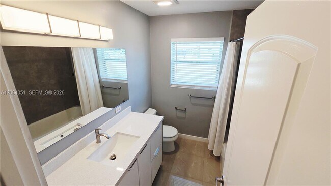 Building Photo - 670 NE 179th Terrace