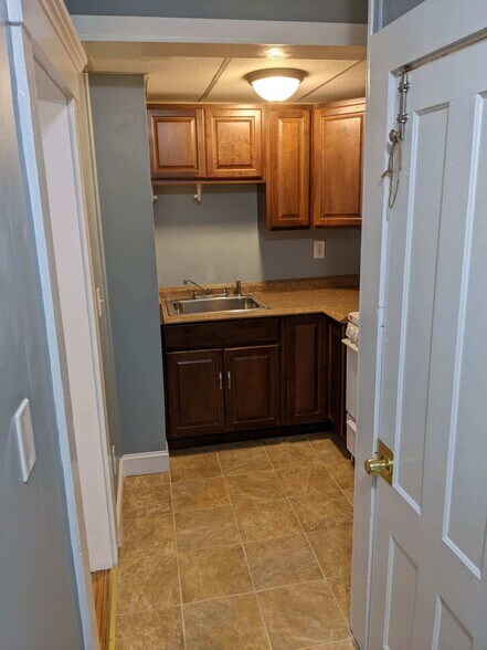 Building Photo - 25 Union St