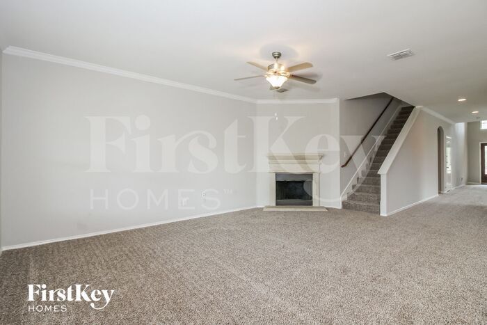Building Photo - 1333 Shelley Dr