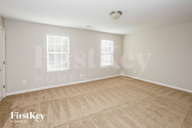 Building Photo - 608 Hunley St